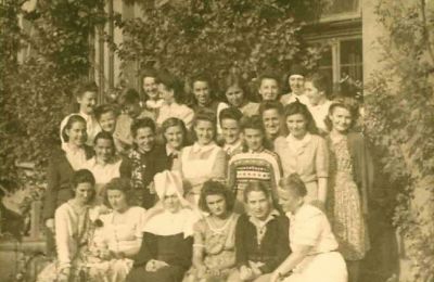 Ab 1945 steht das Internat im Vinzenzheim wieder den Schülerinnen der allgemeinen Krankenpflege zur Verfügung.